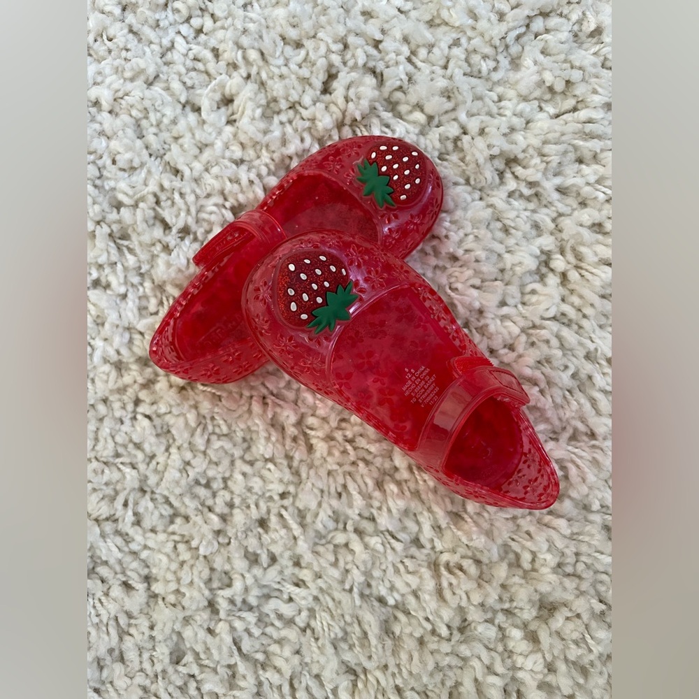 Kids pink Strawberry Jelly Shoes